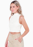 Blusa corta de tela suave y con cuello halter color blanco, marfil para mujer - Flashy