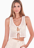 Chaleco con anudado en frente y tela tipo crochet color blanco, marfil para mujer - Flashy