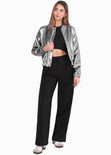 Chaqueta bomber con efecto metalizado color plateado para mujer - Flashy
