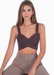 Crop top de tiras con cruce en frente y escote en v color café para mujer - Flashy