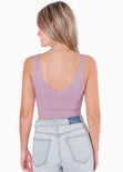 Crop top tejido de tiras con escote en v color lila para mujer - Flashy