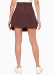 Falda corta con pliegues color café para mujer - Flashy