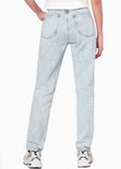 Mom jean tiro alto color azul, denim para mujer - Flashy