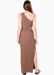 Vestido largo de un solo hombro con cut out en costado color café para mujer - Flashy