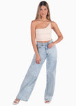Crop top de un solo hombro y cadena color beige para mujer - Flashy