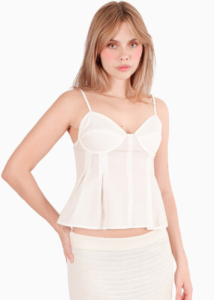 Blusa con cortes tipo copas y con vuelo en base color blanco, marfil para mujer - Flashy