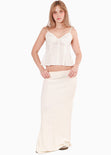 Blusa con cortes tipo copas y con vuelo en base color blanco, marfil para mujer - Flashy