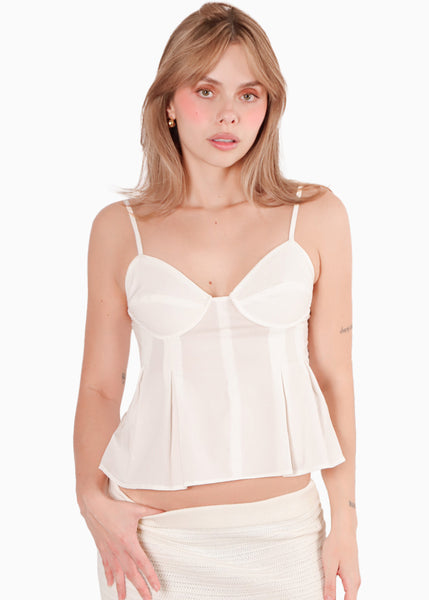 Blusa con cortes tipo copas y con vuelo en base color blanco, marfil para mujer - Flashy
