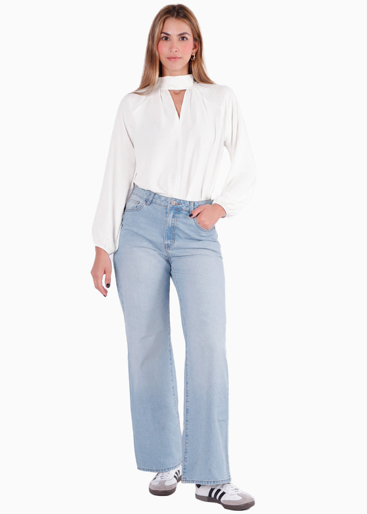 Blusa con cuello alto y mangas largas con volumen color blanco, marfil para mujer - Flashy