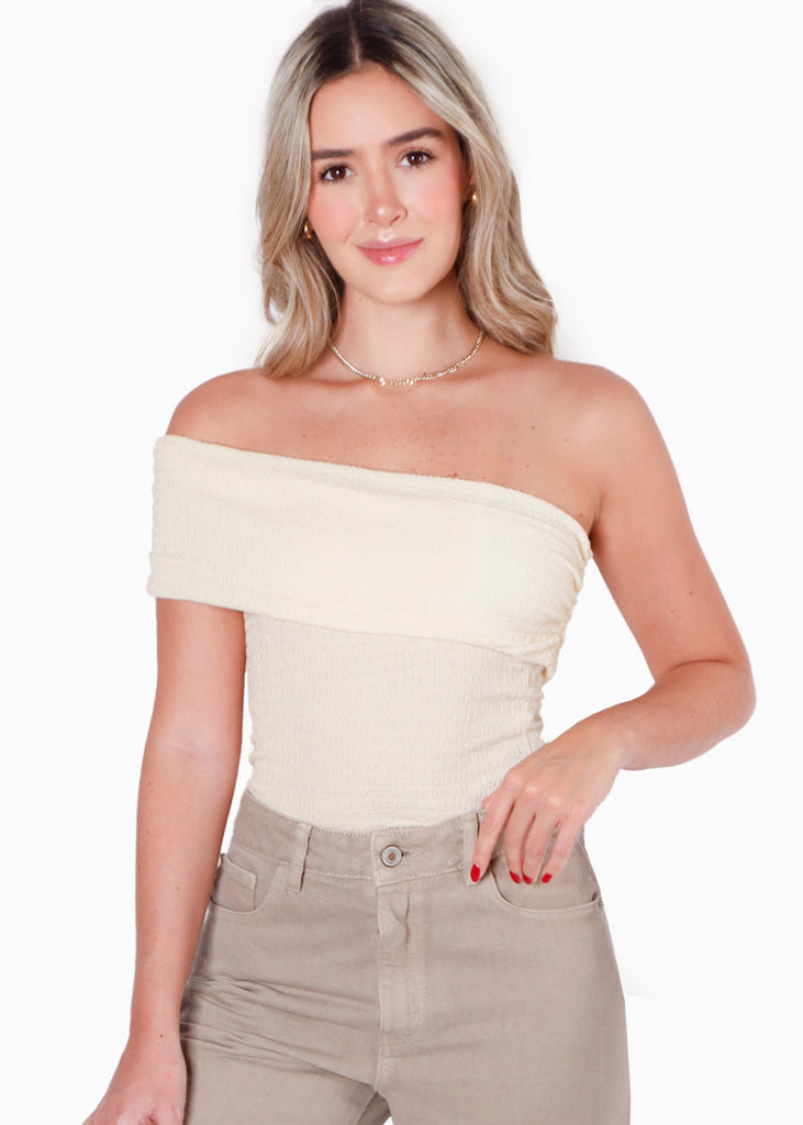 Blusa con escote off shoulder y de un solo hombro color blanco, marfil para mujer - Flashy