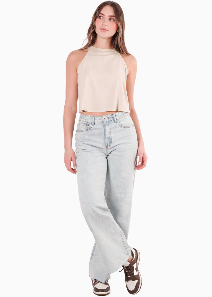 Blusa corta cuello halter con anudado y abertura en espalda color beige para mujer - Flashy