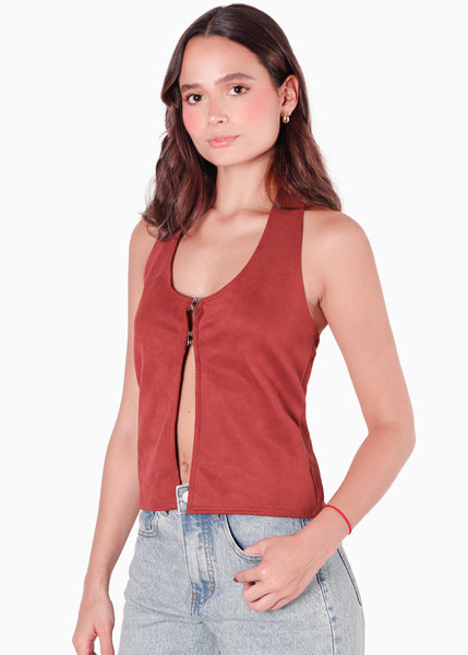 Blusa cuello halter con broches en escote color vino para mujer - Flashy