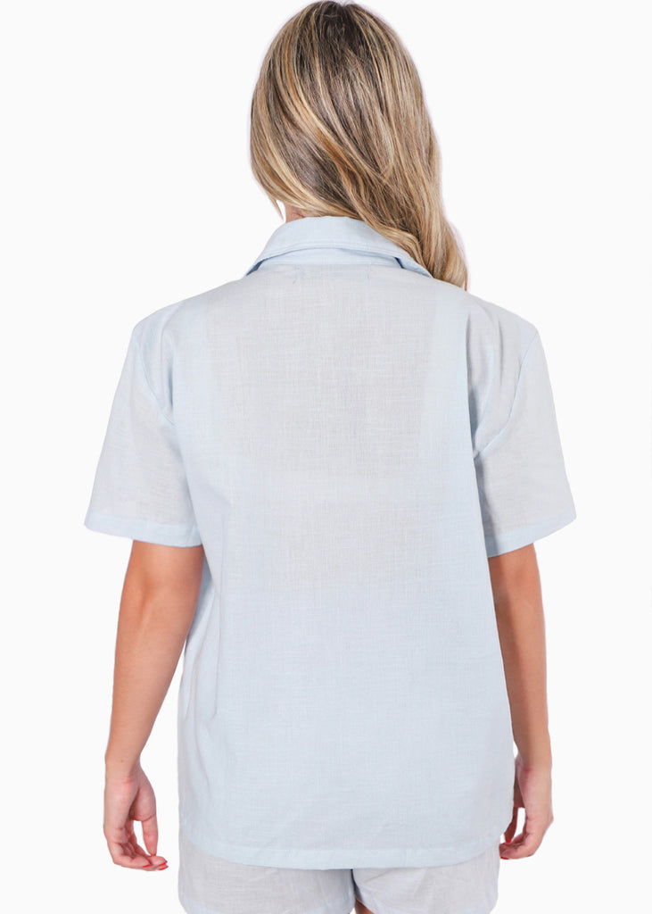 Blusa de botones tipo lino manga corta color azul para mujer - Flashy