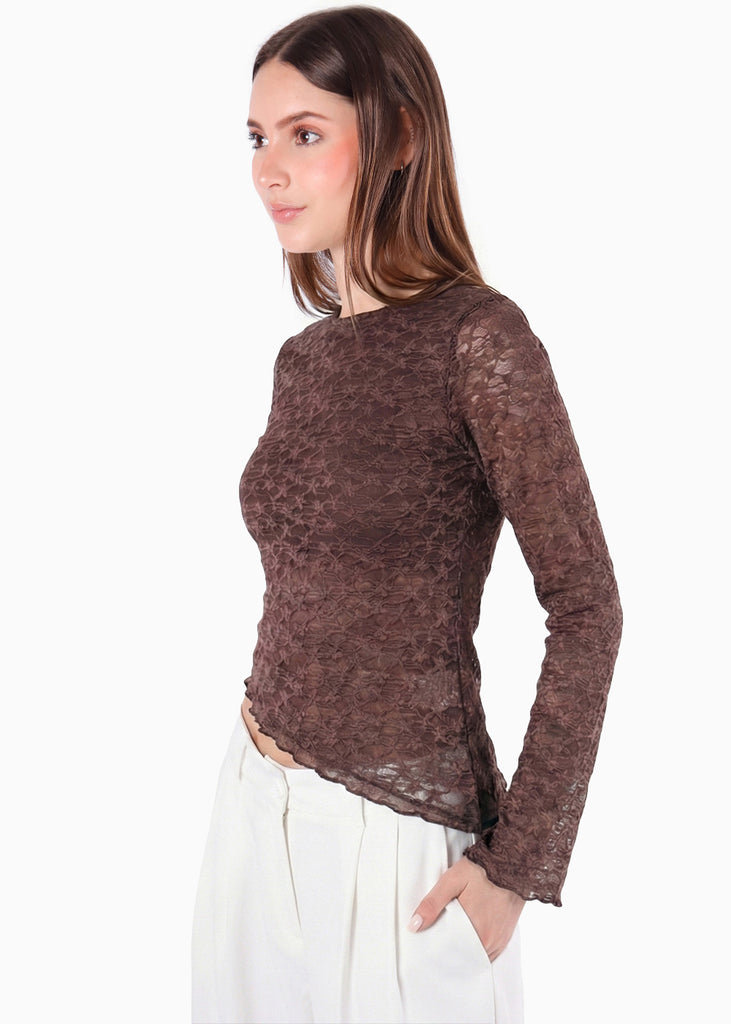 Blusa en encaje con manga campana y ruedo asimetrico - SEGOVIA.CAFE