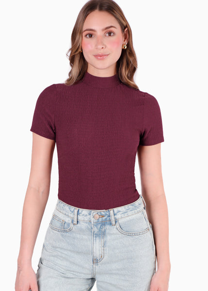 Blusa manga corta con cuello alto color vino para mujer - Flashy