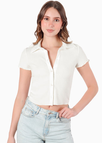 Blusa manga corta polo con cuello y perilla - ORQUIDEA.MARFIL