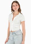 Blusa manga corta polo con cuello y perilla - ORQUIDEA.MARFIL