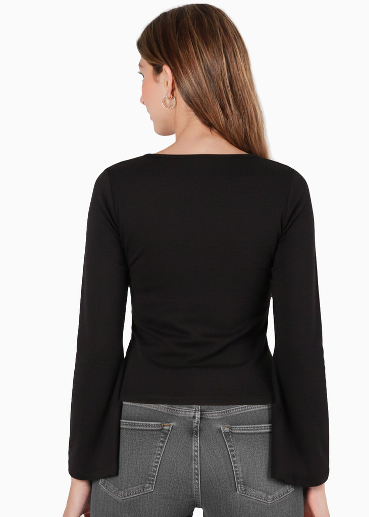 Blusa manga larga con broches decorativos - GRANADINA