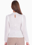 Blusa manga larga con cuello alto y recogido en mangas color marfil, blanco para mujer - Flashy