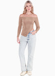 Blusa manga larga con escote off shoulder y ruedo asimétrico color café para mujer - Flashy