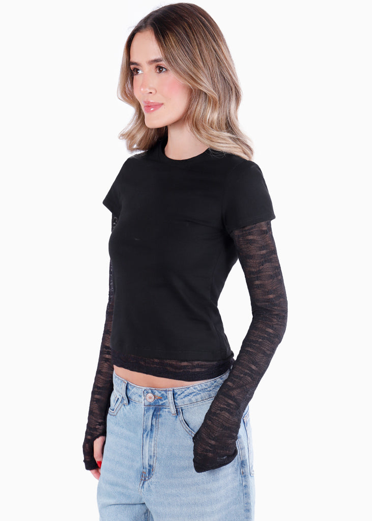 Blusa manga larga con mangas y ruedo en encaje - NICARAGUA