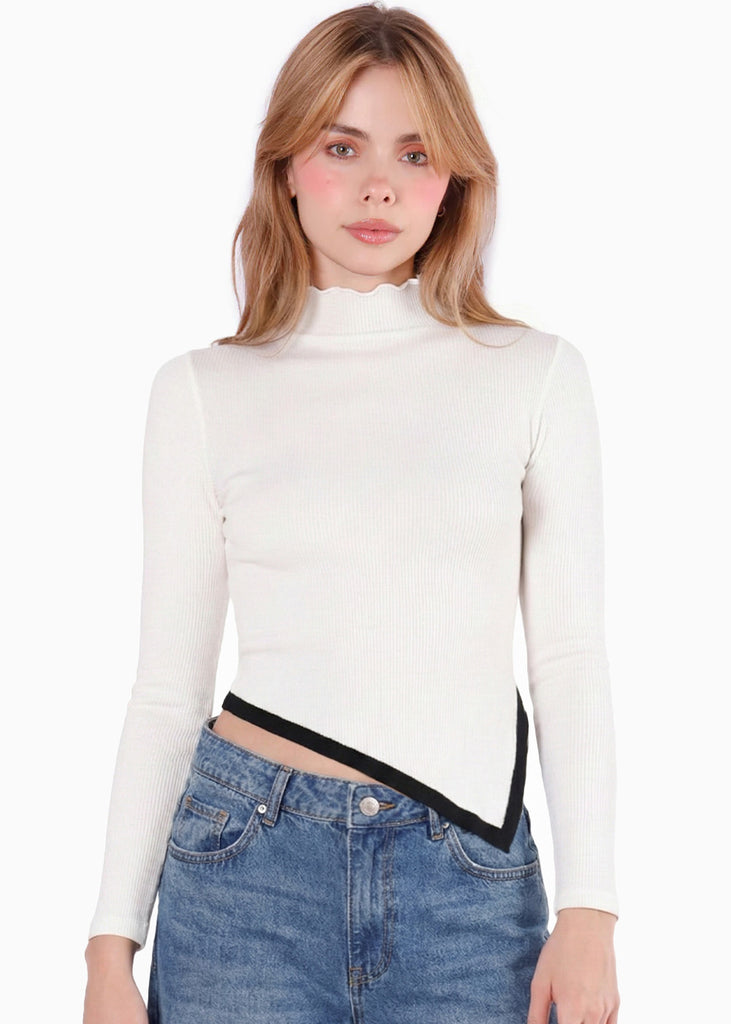 Blusa manga larga cuello alto contraste en ruedo - OPALO.MARFIL