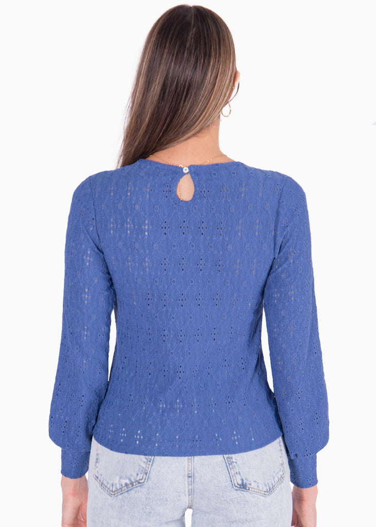 Blusa manga larga en ojalillo y mangas englobadas color azul para mujer - Flashy