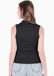 Blusa sin mangas con escote sobre el cuello en triangulo - RICHMOND.NEGRA