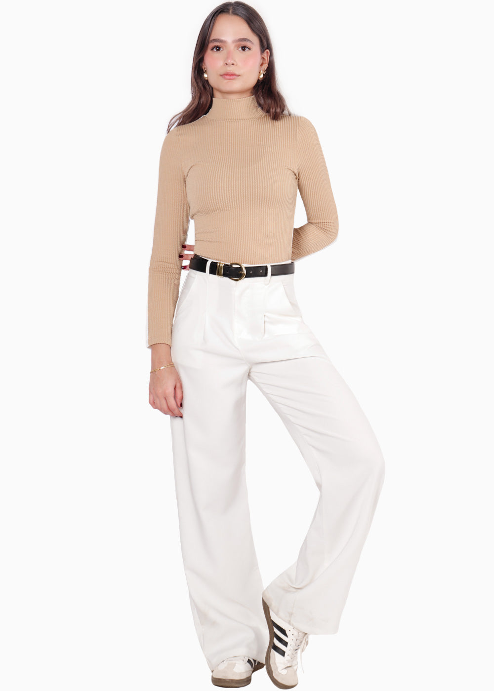 Outfit Sueter Cuello Alto Mujer Playera Cuello Alto Playera Manga