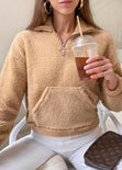 Buzo de pelo sintético con bolsillo en frente color beige, camel para mujer - Flashy