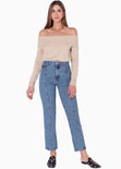 Buzo tejido manga larga con escote off shoulder color beige para mujer - Flashy