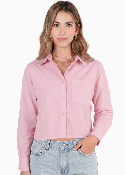 Camisa corta manga larga de cuello y perilla bordado en bolsillo - COLORADO.ROSA