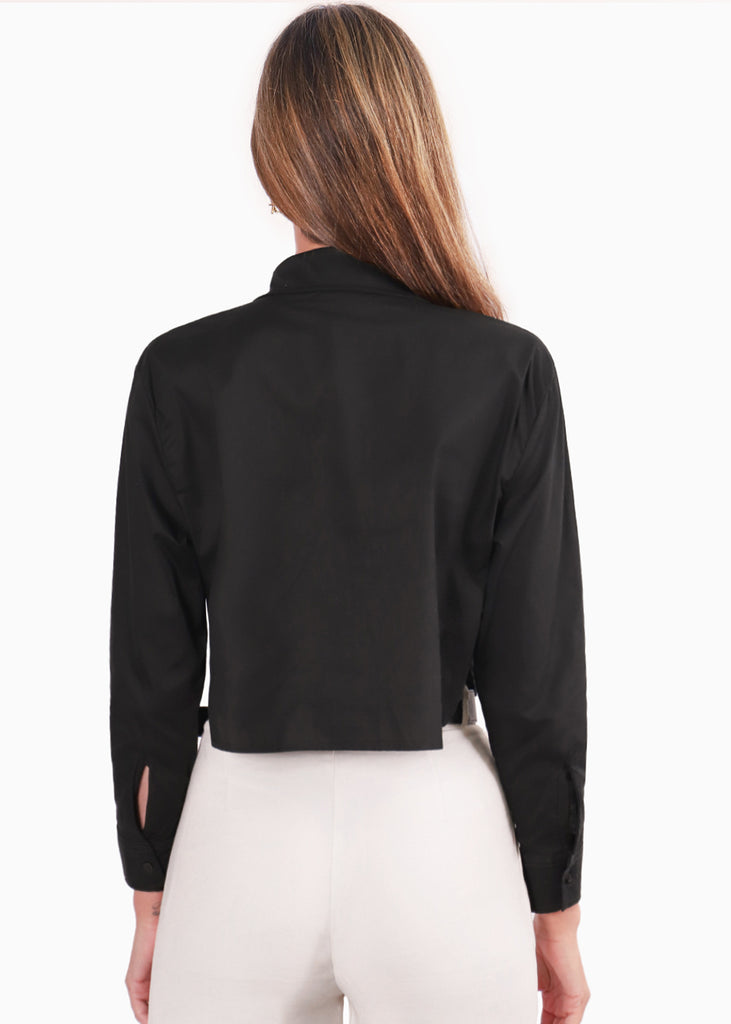 Camisa crop manga larga con botones y bolsillos tipo cargo color negro para mujer - Flashy