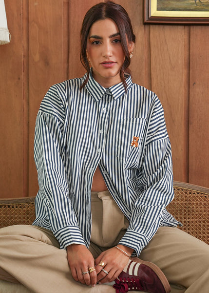 Camisa estampada de rayas con bordados en bolsillo color azul para mujer - Flashy