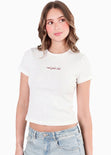 Camiseta corta y ajustada tipo baby tee con bordado - ARLINGTON