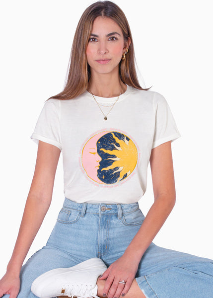 Camiseta estampada "Look at the stars" color marfil para mujer - Flashy