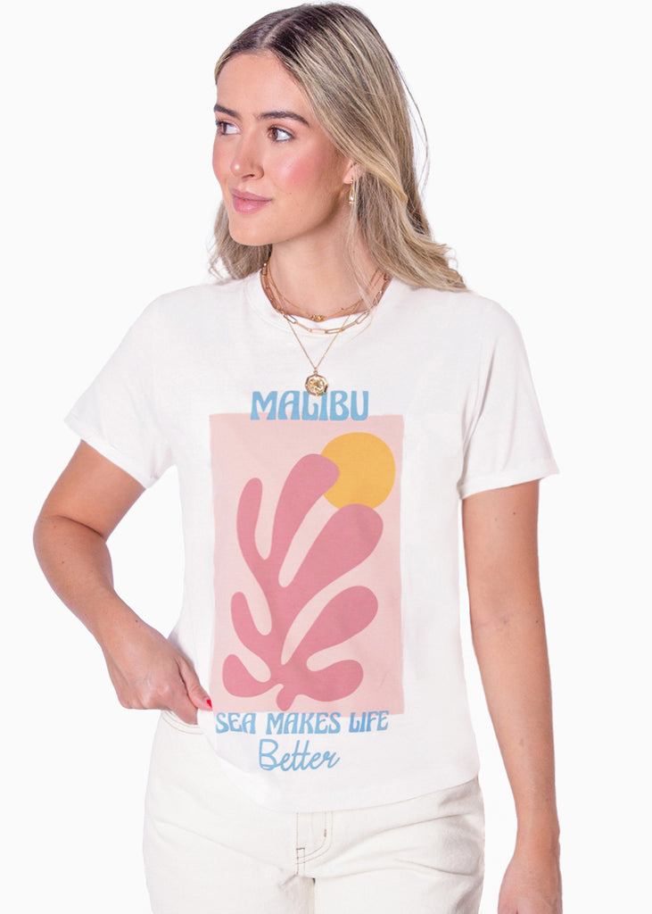 Camiseta estampada "Malibu, sea makes life better" - ORABELLA