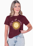 Camiseta estampada "You're so golden" color vino para mujer - Flashy