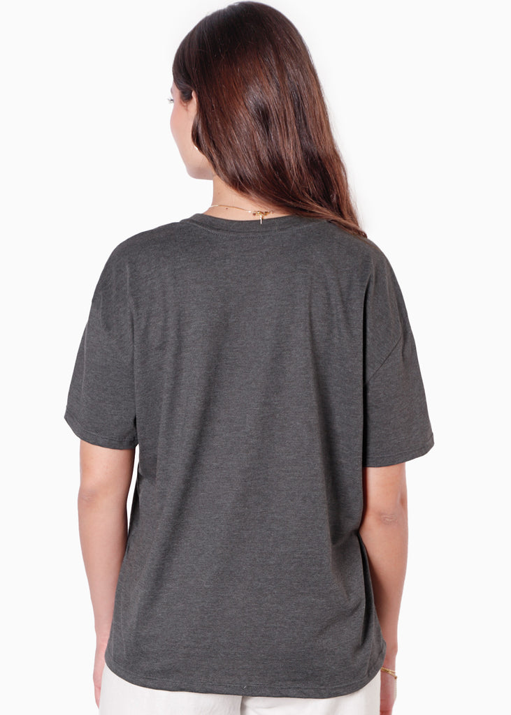 Camiseta oversized estampada "Fierce Club" color gris para mujer - Flashy