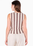 Chaleco con cuello en V y broches en escote en tela tejida de color vinotinto - CEREZA