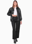Chaqueta aviadora tipo cuero color negro para mujer - Flashy