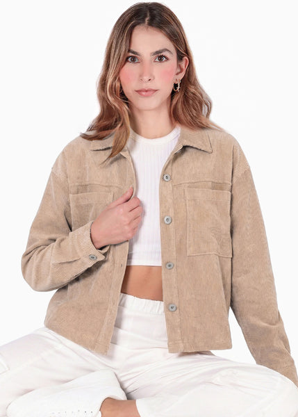 Chaqueta corta con bolsillos tipo cargo en frente - TULSA