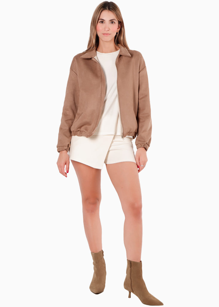 Chaqueta tipo bomber en gamuza color camel para mujer - Flashy