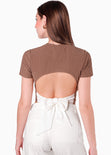 Crop top manga corta con espalda descubierta y anudado en contraste color café para mujer - Flashy