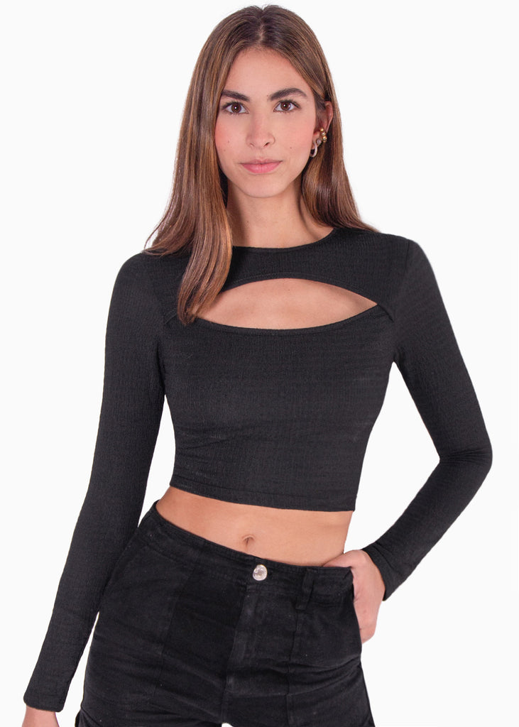 Crop top manga larga con abertura cut out en escote - LUCILIA