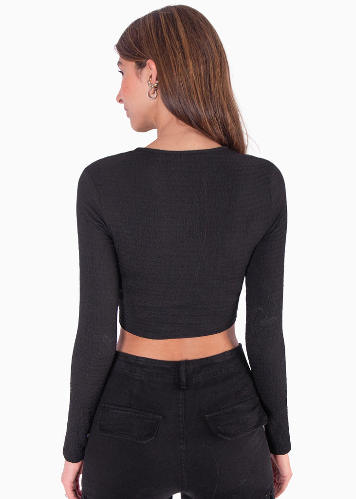 Crop top manga larga con abertura cut out en escote - LUCILIA