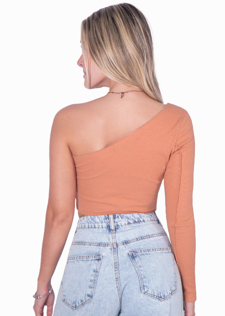 Crop top manga larga de un solo hombro - NORBERTA