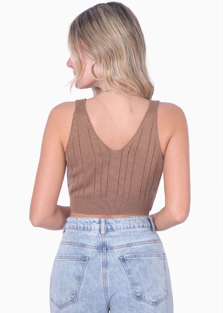 Crop top tejido de tiras con escote en v color café para mujer - Flashy