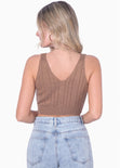 Crop top tejido de tiras con escote en v color café para mujer - Flashy