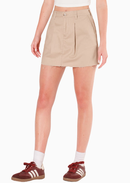 Falda corta con prenses color camel para mujer - Flashy